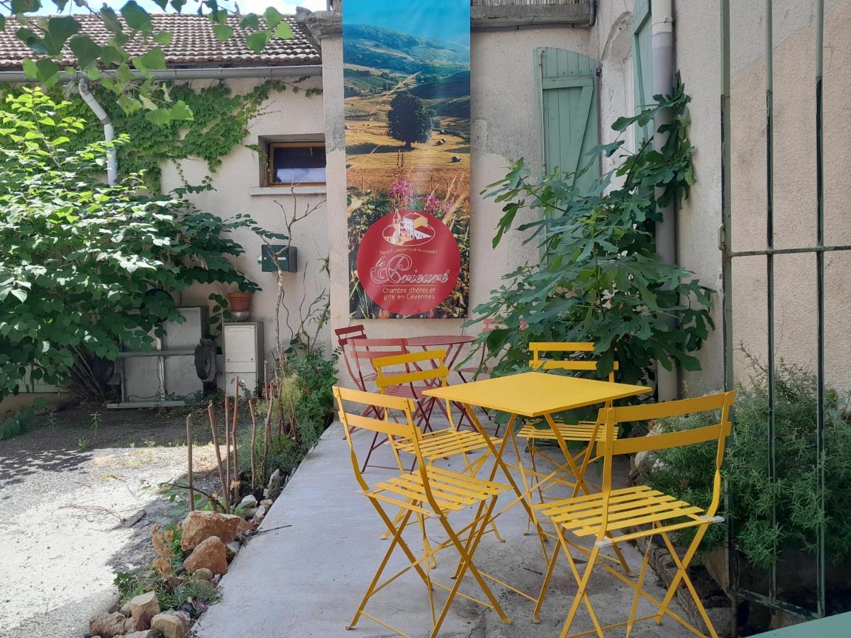 Le Prieure Saint-Florent-sur-Auzonnet Exterior foto